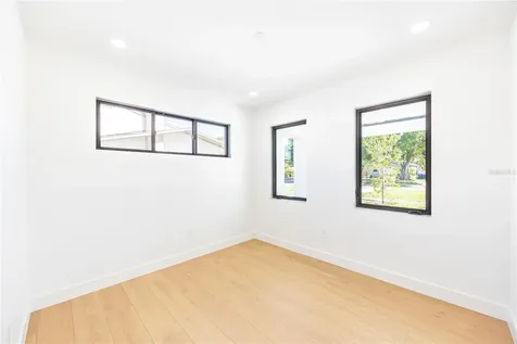2521 18th Avenue N St Petersburg FL 33713