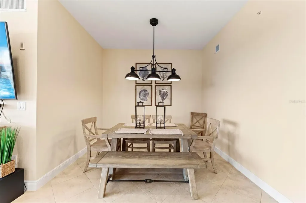 395 Aruba Circle Bradenton FL 34209
