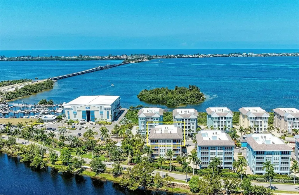 395 Aruba Circle Bradenton FL 34209