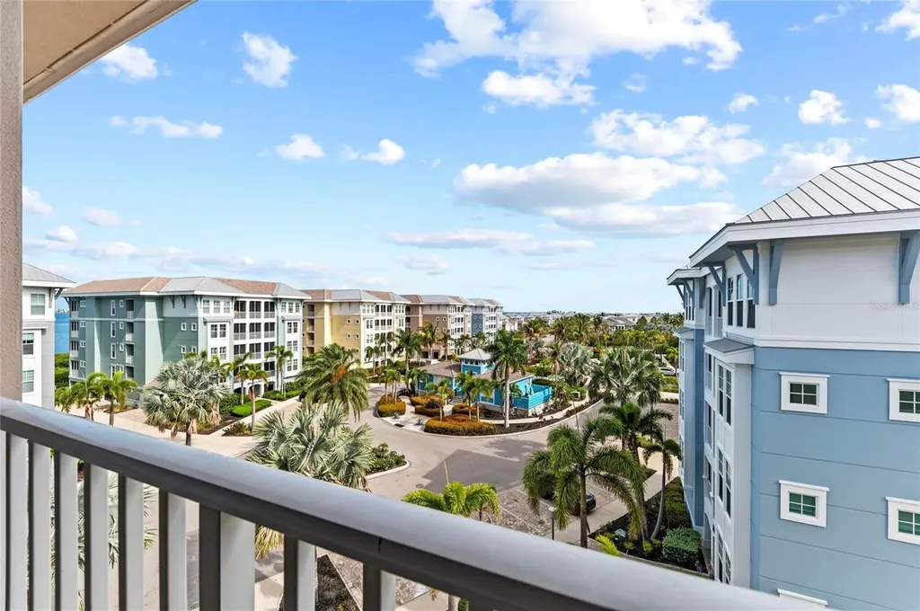 395 Aruba Circle Bradenton FL 34209