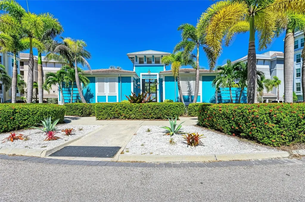 395 Aruba Circle Bradenton FL 34209