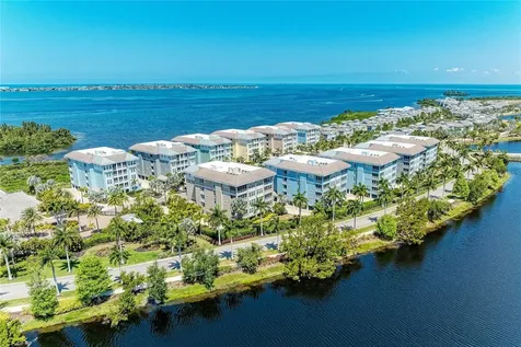 395 Aruba Circle Bradenton FL 34209