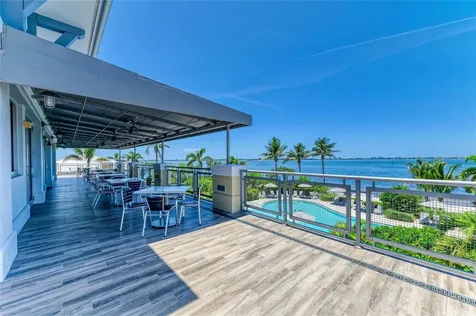 395 Aruba Circle Bradenton FL 34209