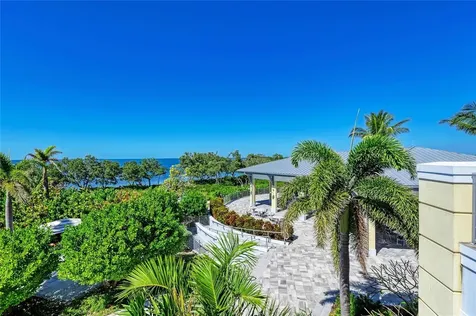 395 Aruba Circle Bradenton FL 34209