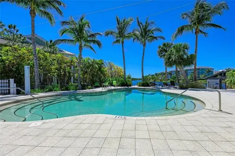 395 Aruba Circle Bradenton FL 34209