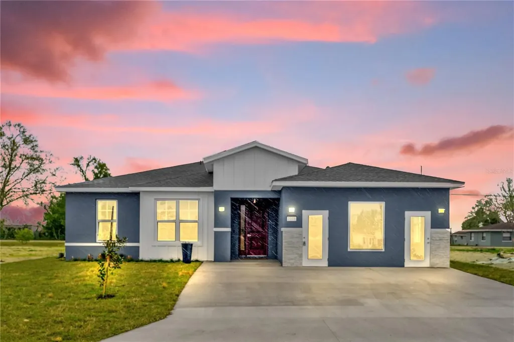 2008 River Hawk Loop Winter Haven FL 33880