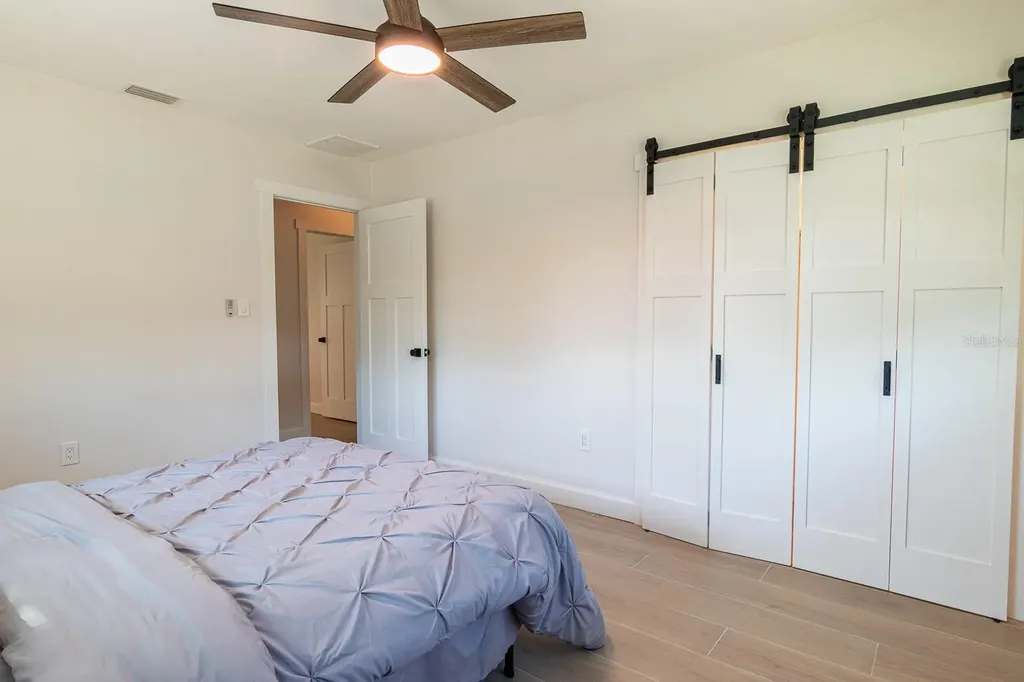 590 45th Street Sarasota FL 34234