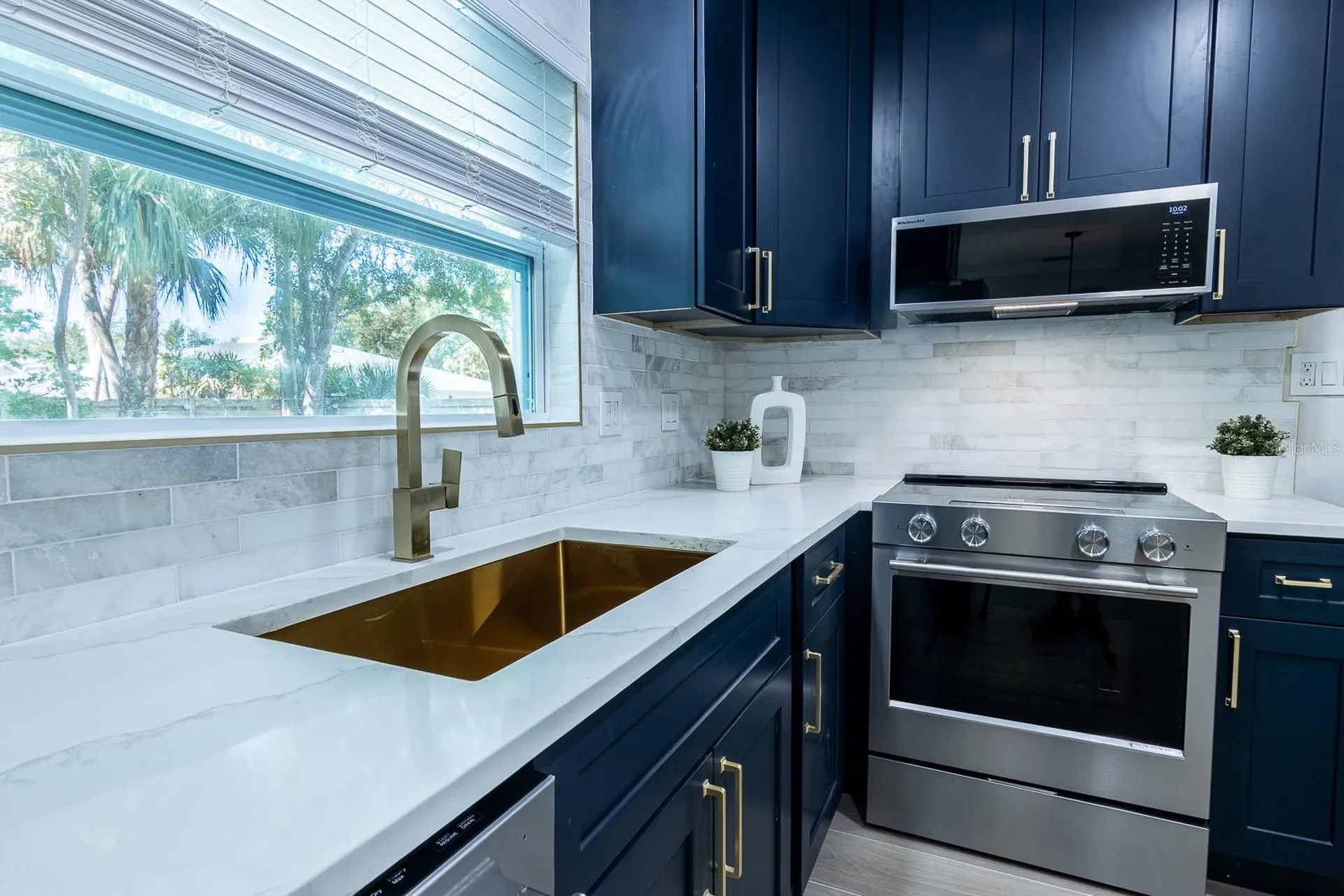 590 45th Street Sarasota FL 34234