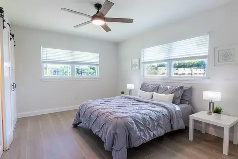 590 45th Street Sarasota FL 34234