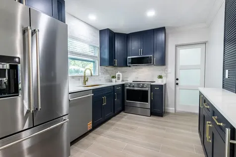 590 45th Street Sarasota FL 34234