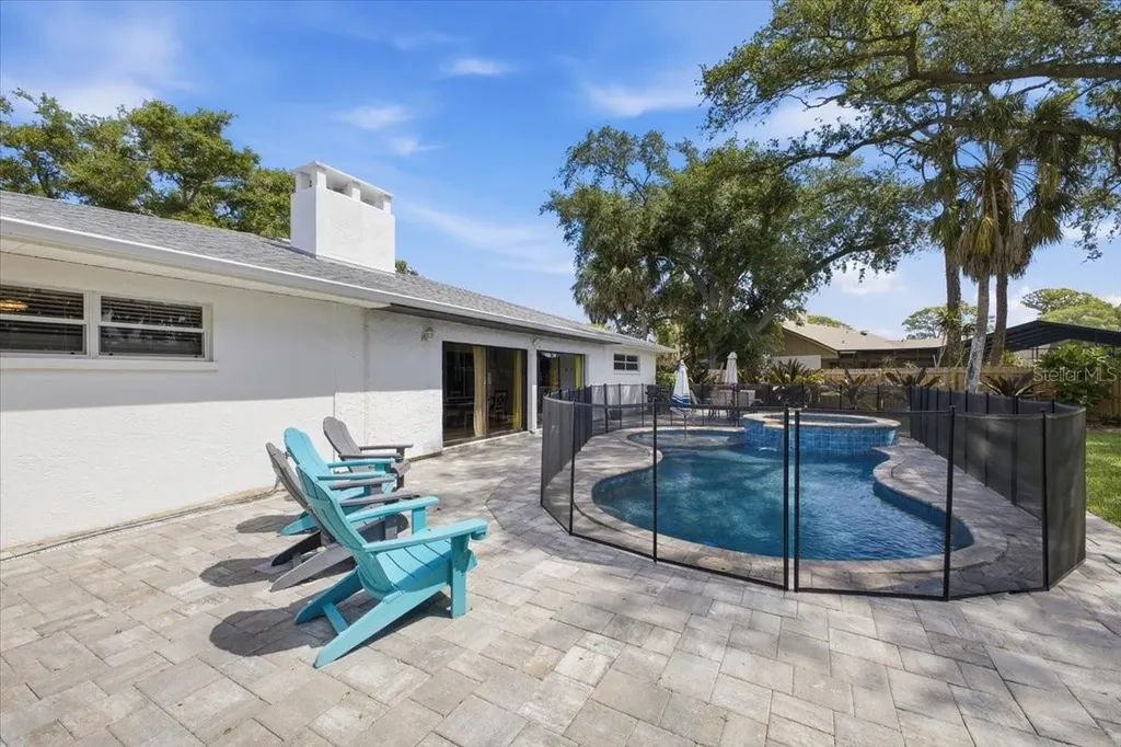 4103 Pinar Drive Bradenton FL 34210