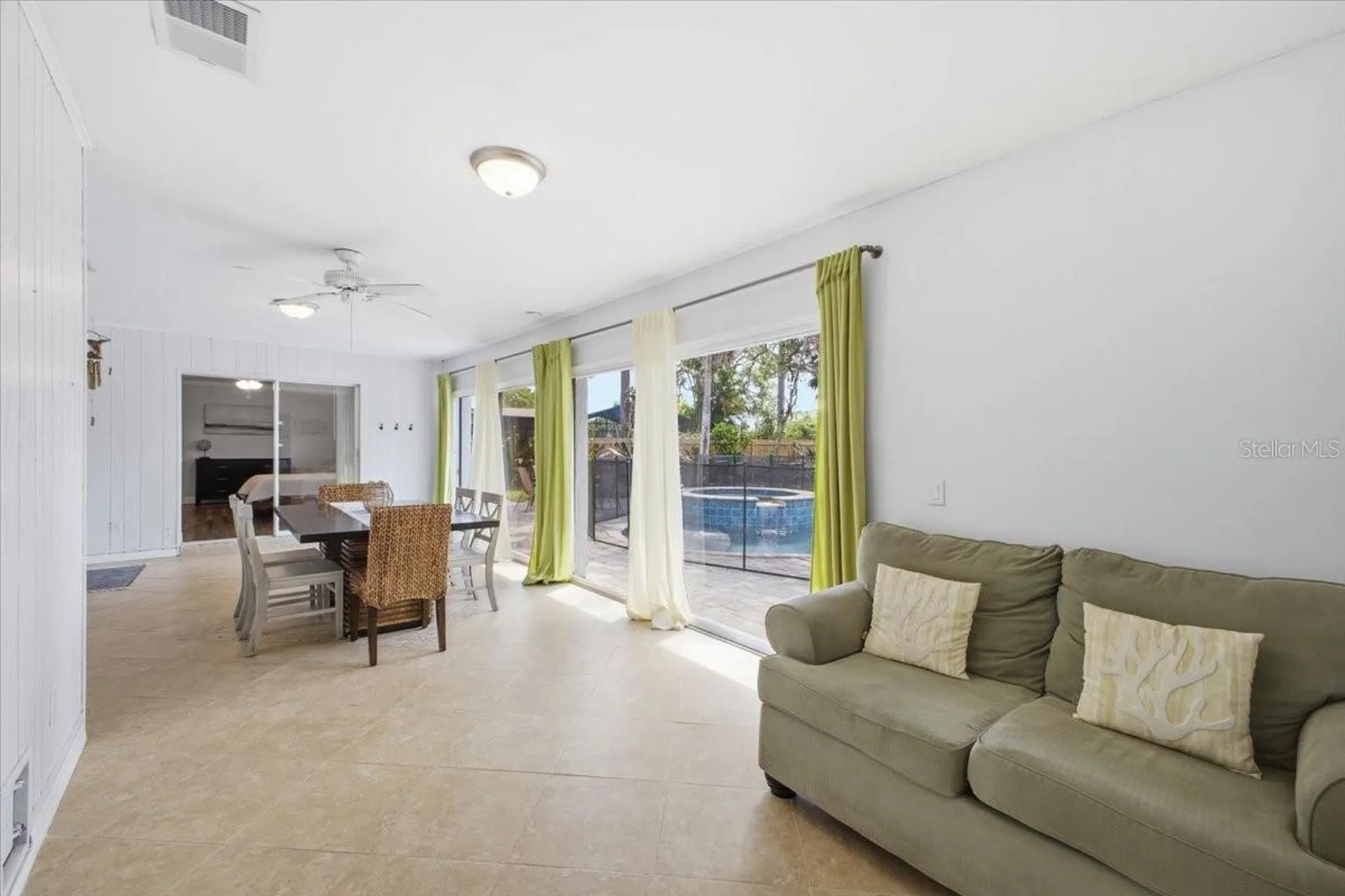 4103 Pinar Drive Bradenton FL 34210