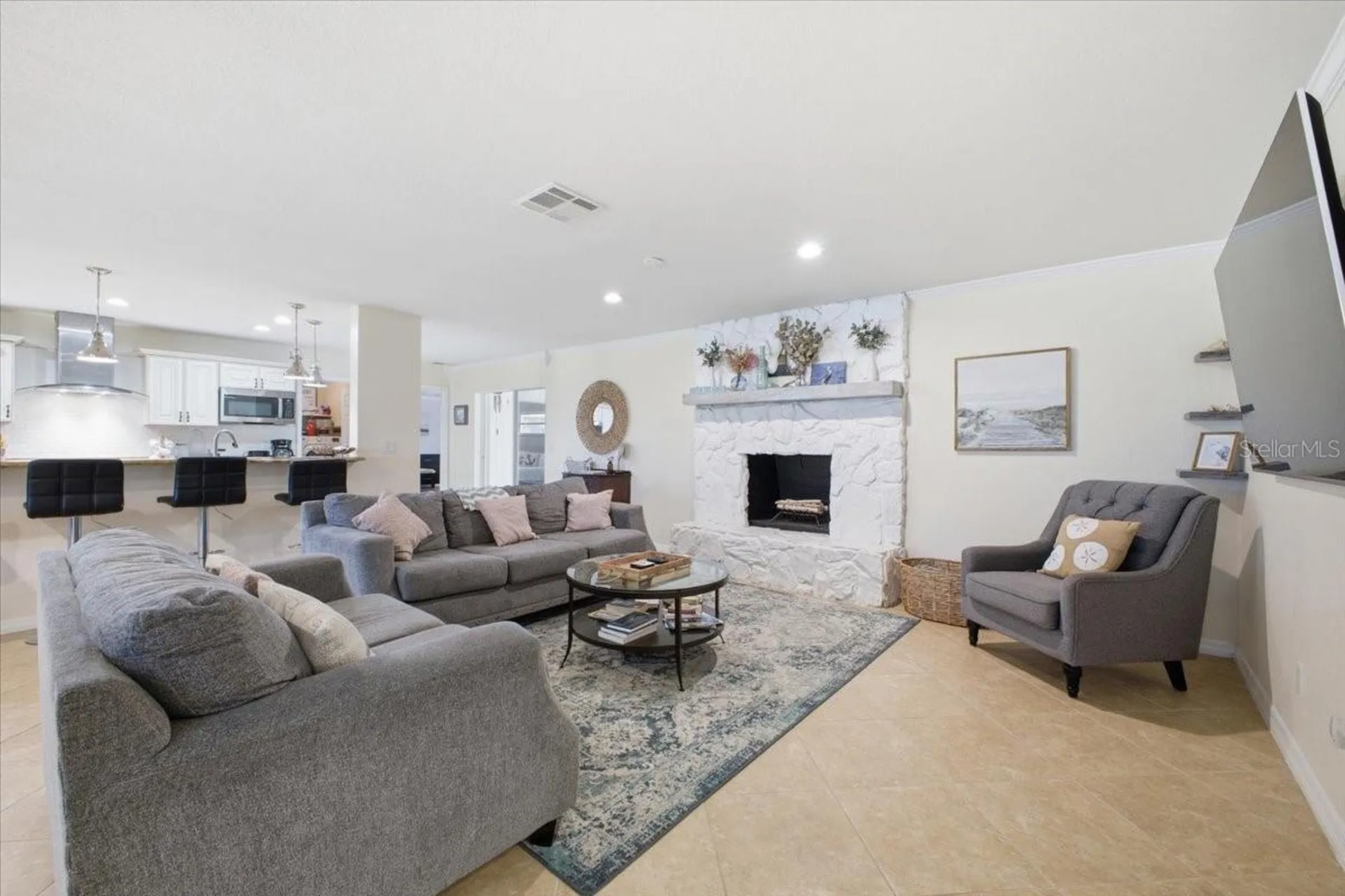 4103 Pinar Drive Bradenton FL 34210