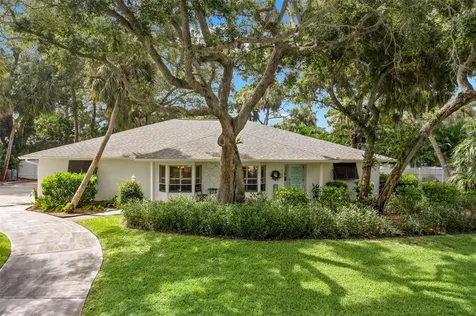 4103 Pinar Drive Bradenton FL 34210