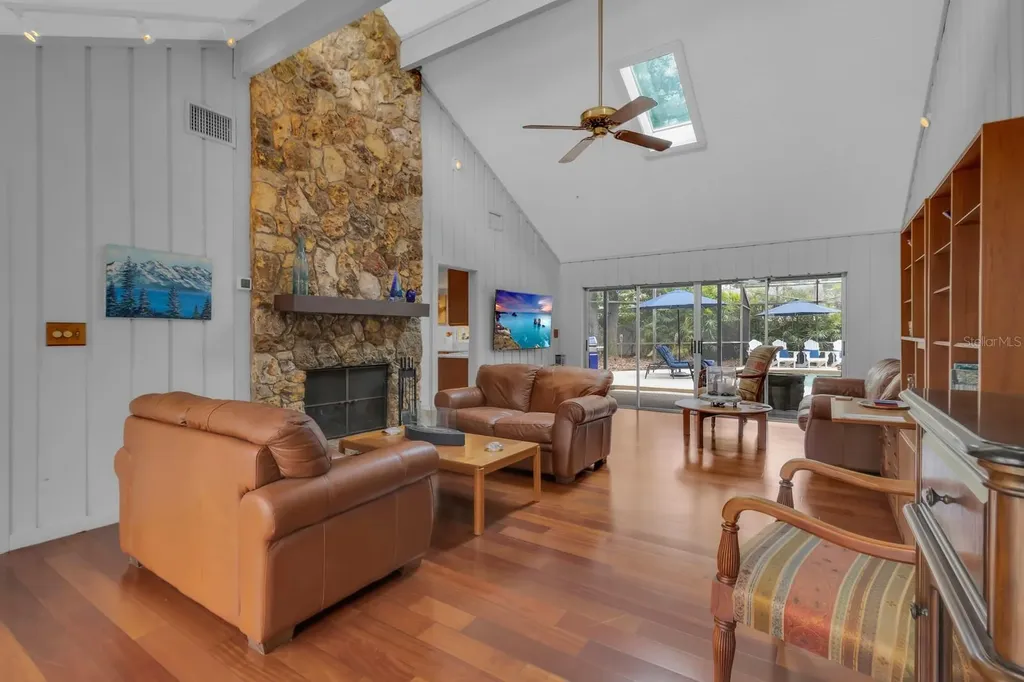 318 Valley Drive Longwood FL 32779