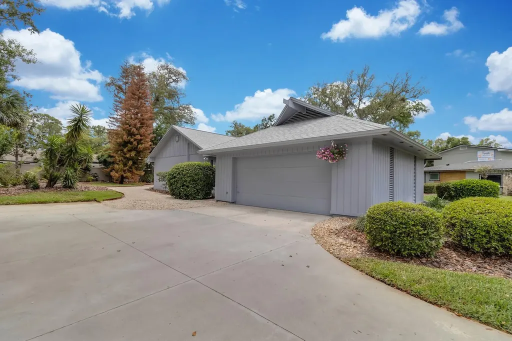 318 Valley Drive Longwood FL 32779