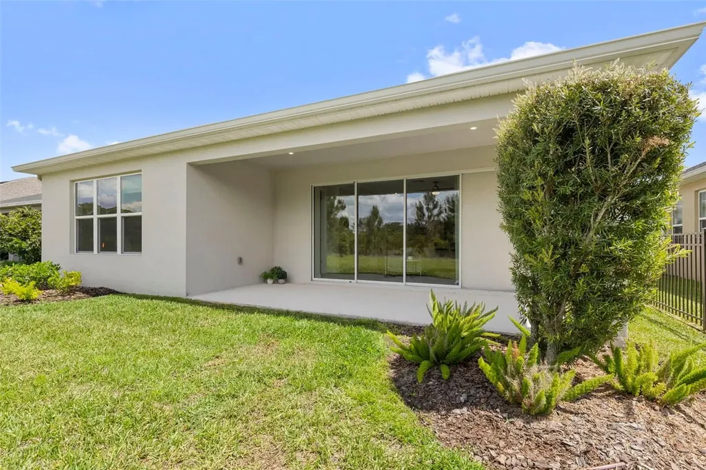 33410 Castaway Loop Wesley Chapel FL 33543