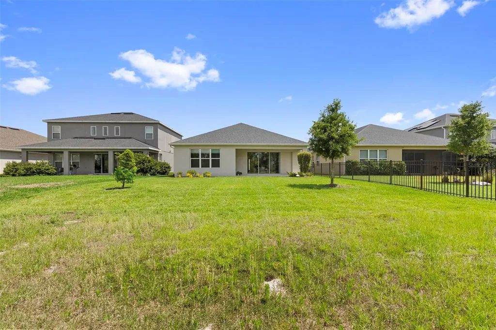 33410 Castaway Loop Wesley Chapel FL 33543