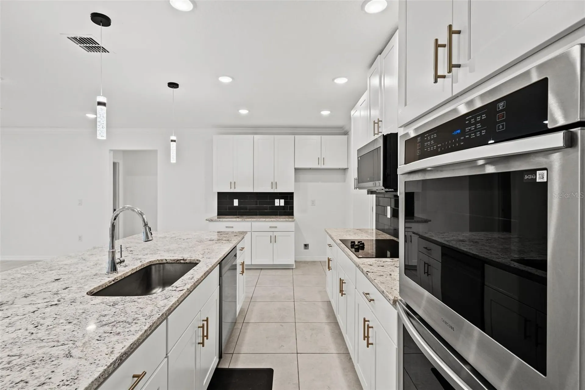13296 Thrasher Avenue Weeki Wachee FL 34614