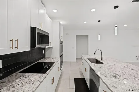 13296 Thrasher Avenue Weeki Wachee FL 34614
