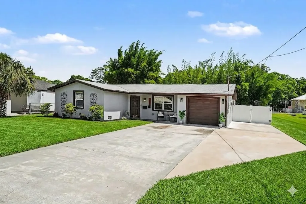 1812 W Crawford Street Tampa FL 33604