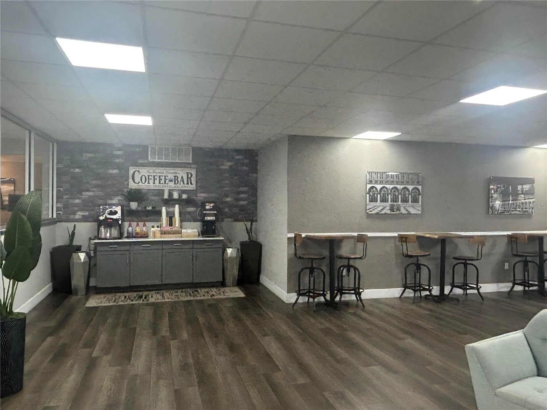 7150 N Tamiami Trail Sarasota FL 34243