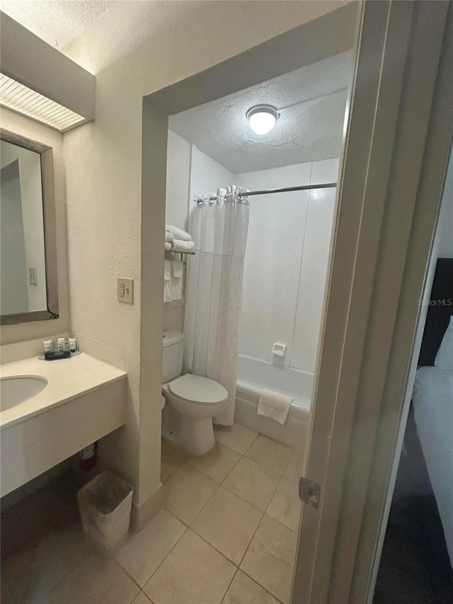 7150 N Tamiami Trail Sarasota FL 34243