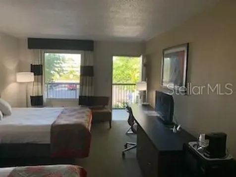 7150 N Tamiami Trail Sarasota FL 34243