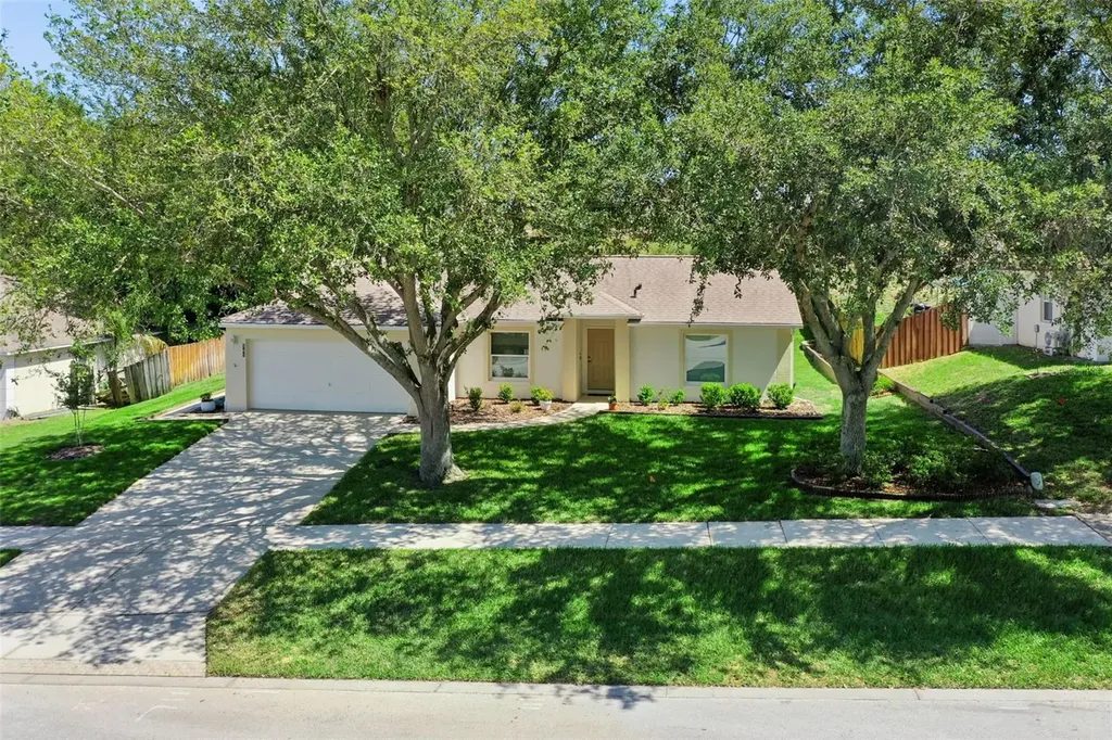 965 Scenic View Circle Minneola FL 34715