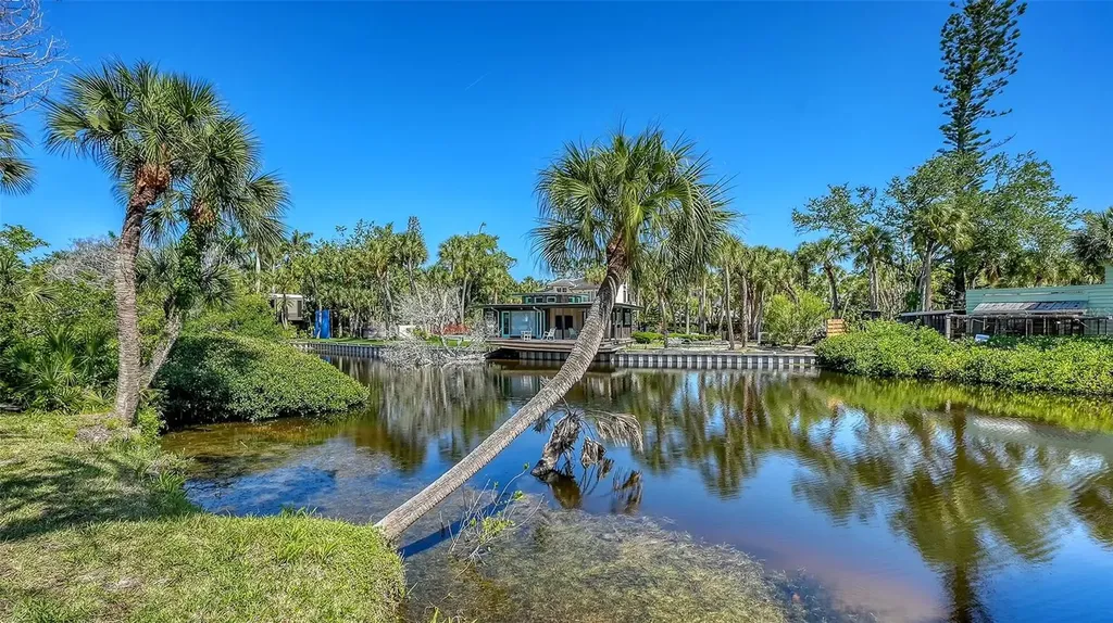 239 Hourglass Way Sarasota FL 34242