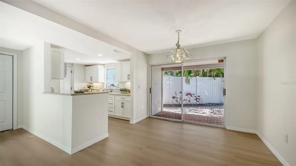 239 Hourglass Way Sarasota FL 34242