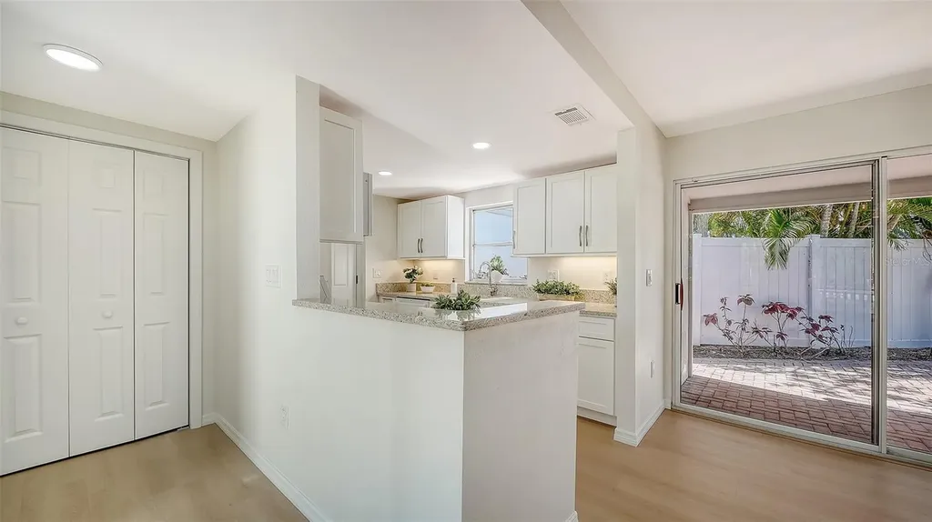 239 Hourglass Way Sarasota FL 34242