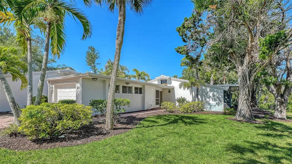 239 Hourglass Way Sarasota FL 34242