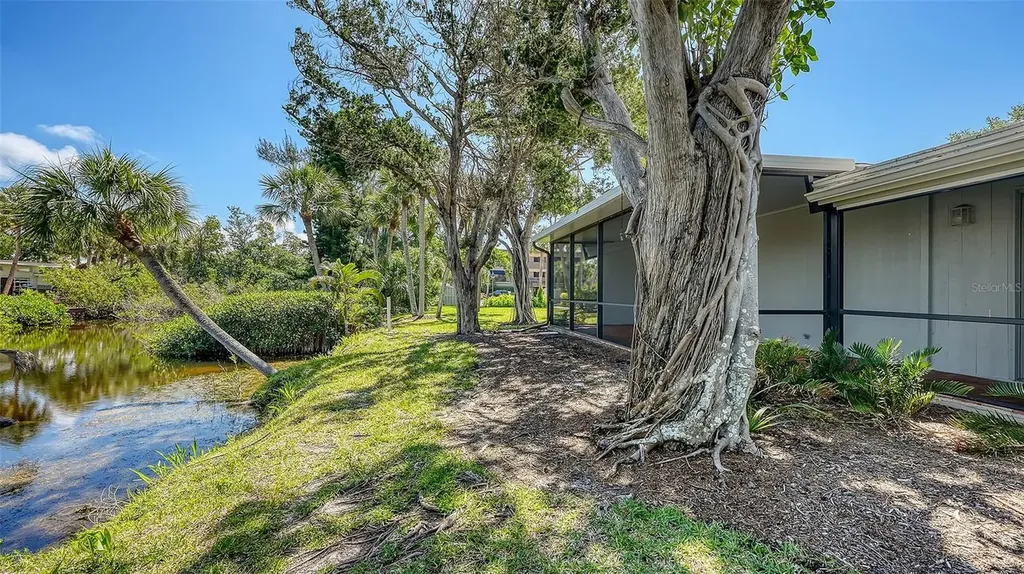 239 Hourglass Way Sarasota FL 34242