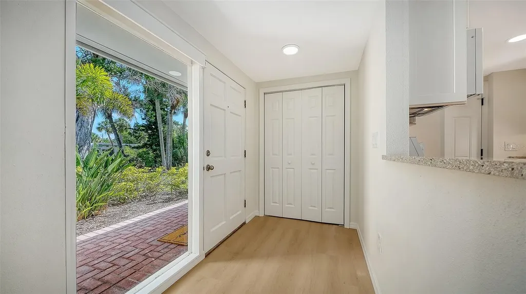 239 Hourglass Way Sarasota FL 34242