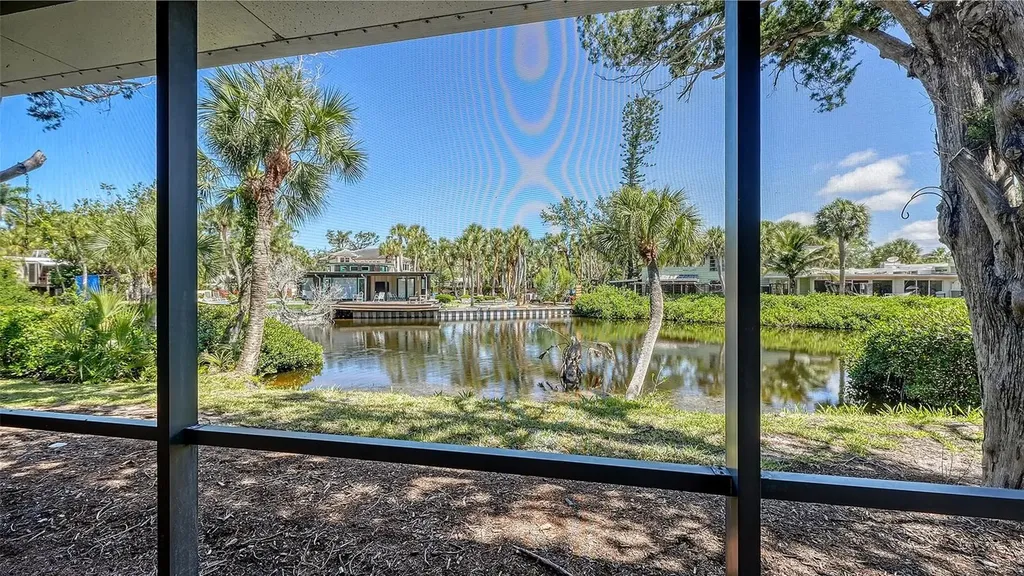 239 Hourglass Way Sarasota FL 34242
