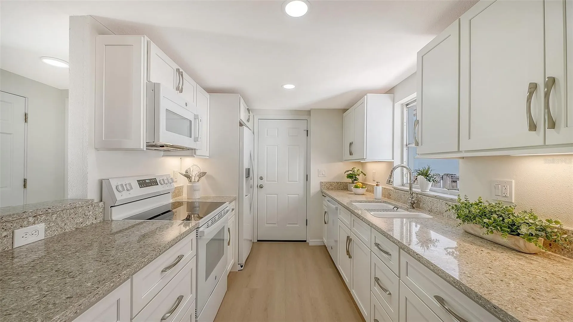 239 Hourglass Way Sarasota FL 34242