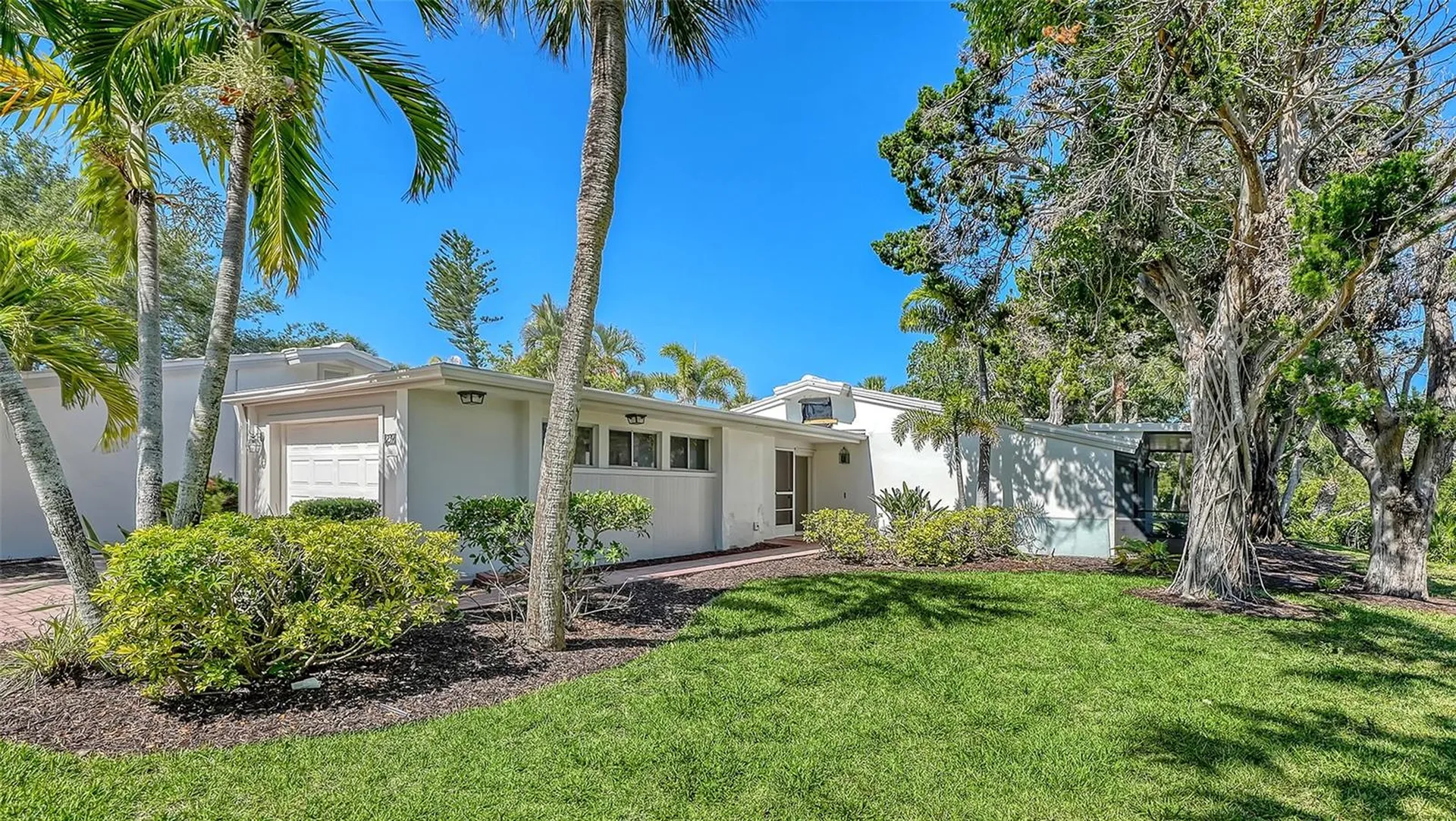 239 Hourglass Way Sarasota FL 34242
