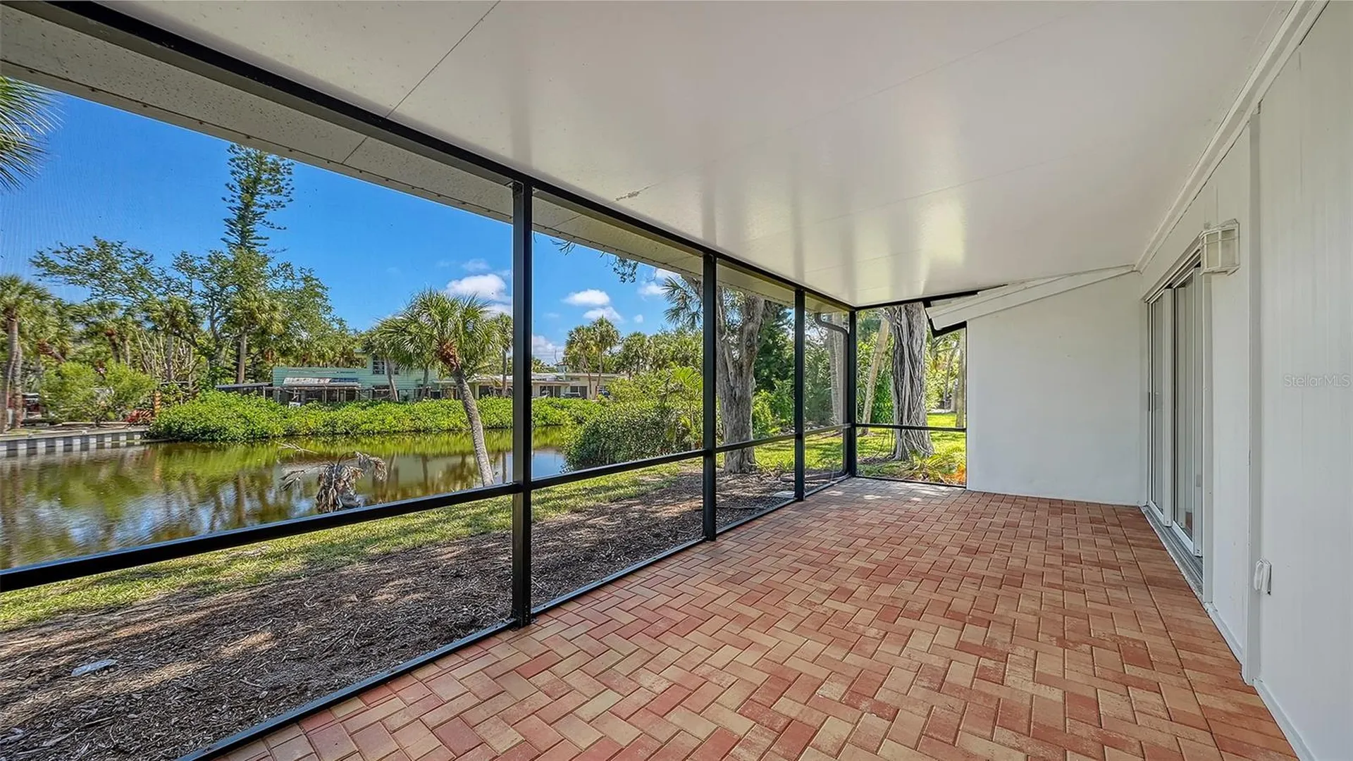 239 Hourglass Way Sarasota FL 34242