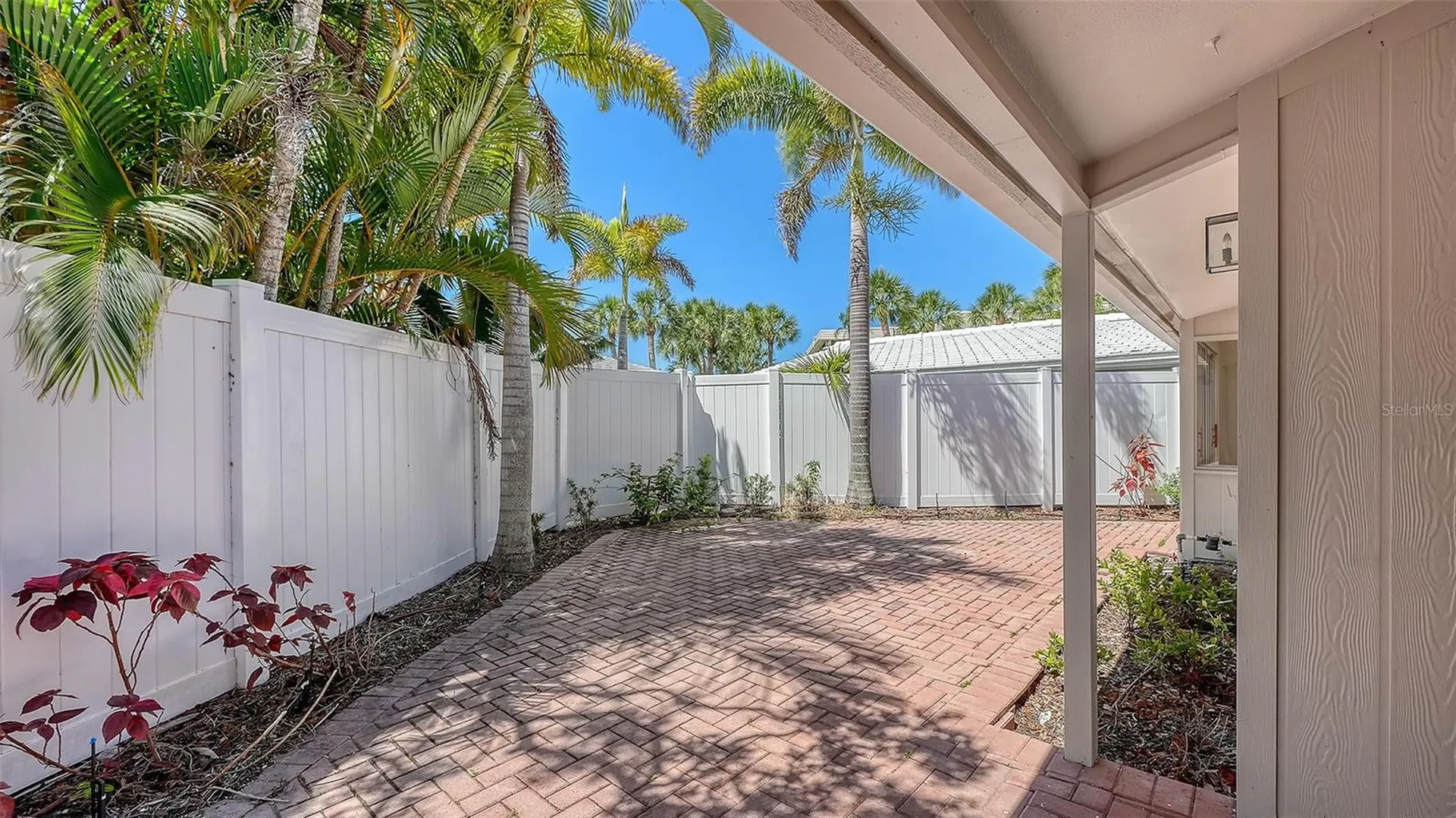 239 Hourglass Way Sarasota FL 34242
