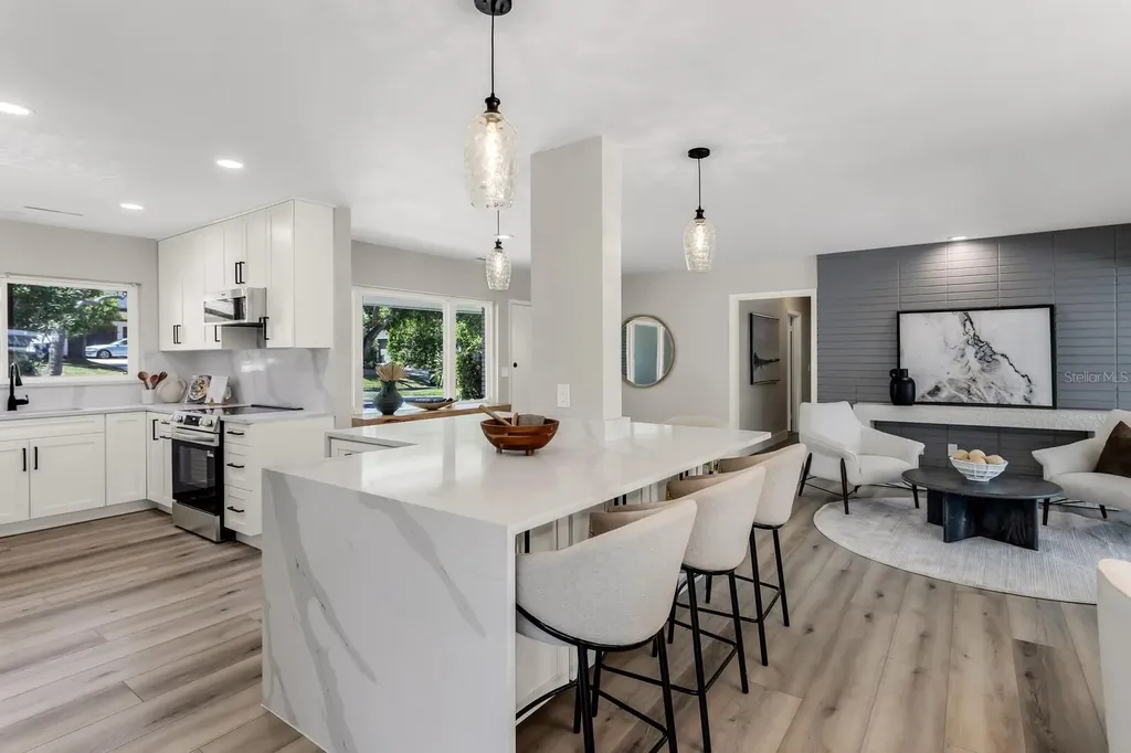 1720 Brentwood Drive Clearwater FL 33756