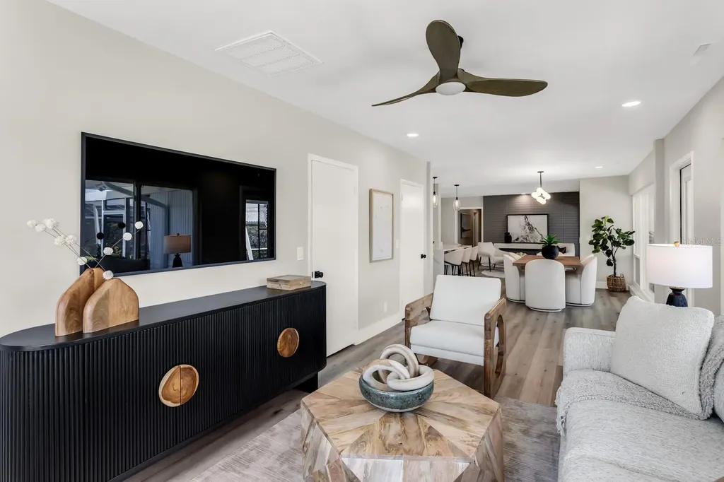 1720 Brentwood Drive Clearwater FL 33756