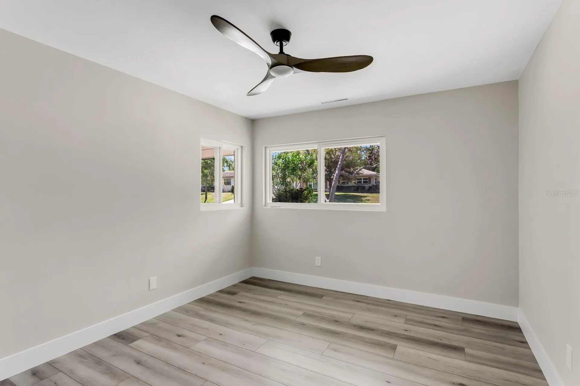 1720 Brentwood Drive Clearwater FL 33756