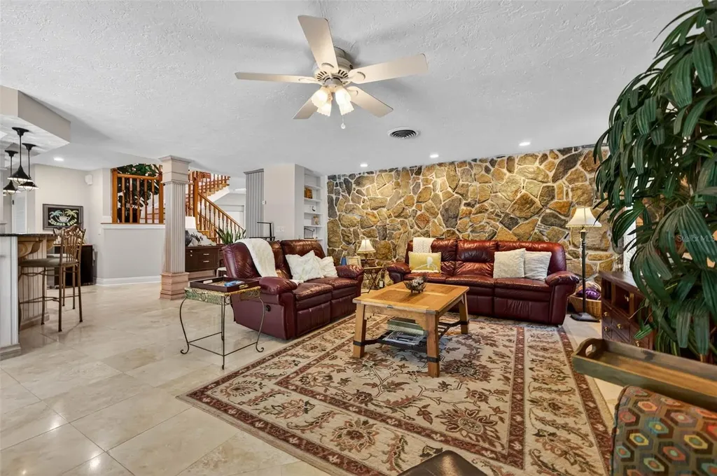 342 2nd Avenue N Tierra Verde FL 33715