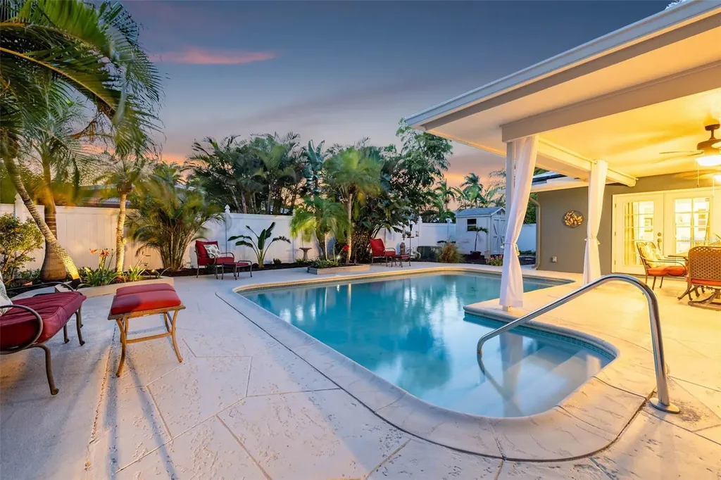 342 2nd Avenue N Tierra Verde FL 33715