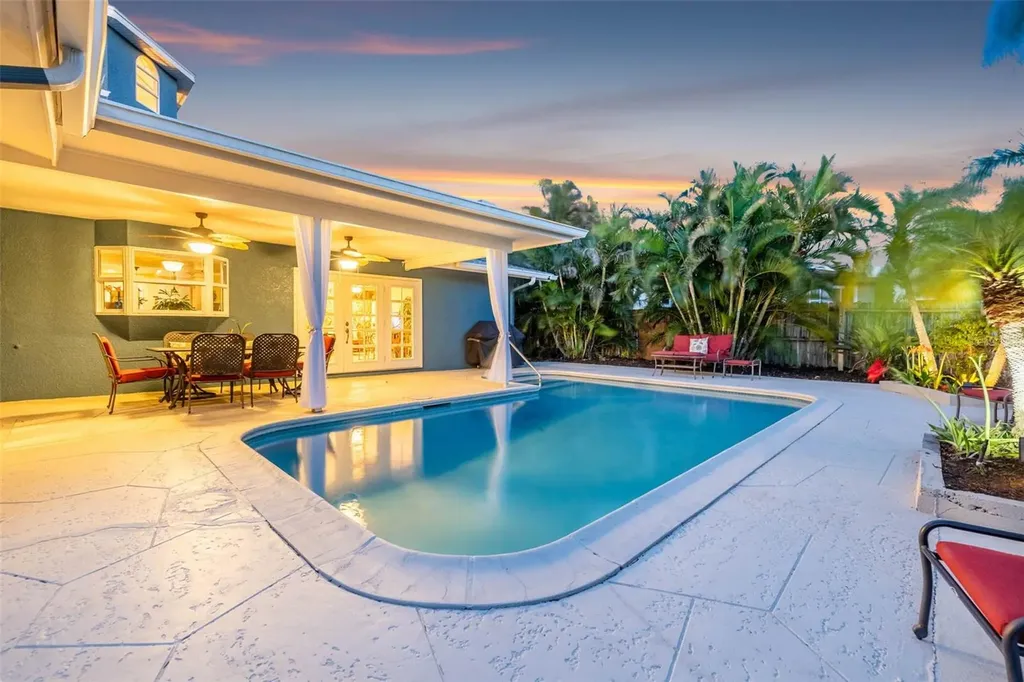 342 2nd Avenue N Tierra Verde FL 33715