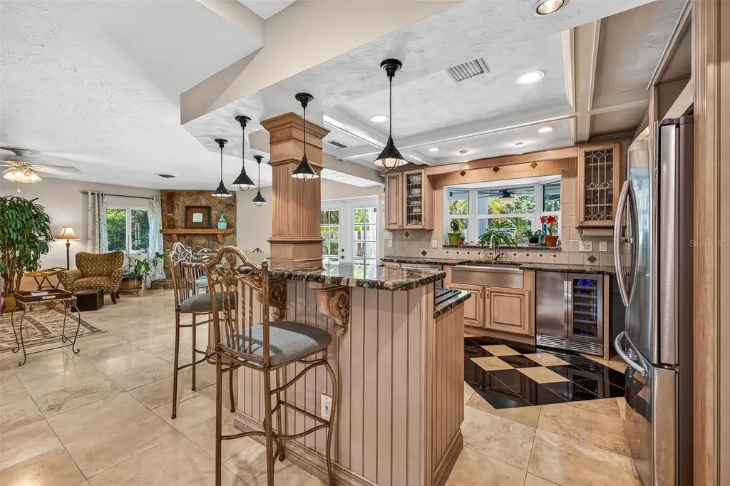 342 2nd Avenue N Tierra Verde FL 33715