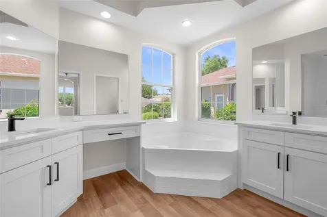 11018 Pine Lilly Place Lakewood Ranch FL 34202
