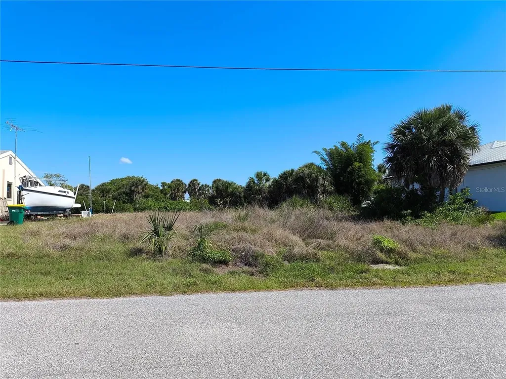 19170 New Haven Court Port Charlotte FL 33948