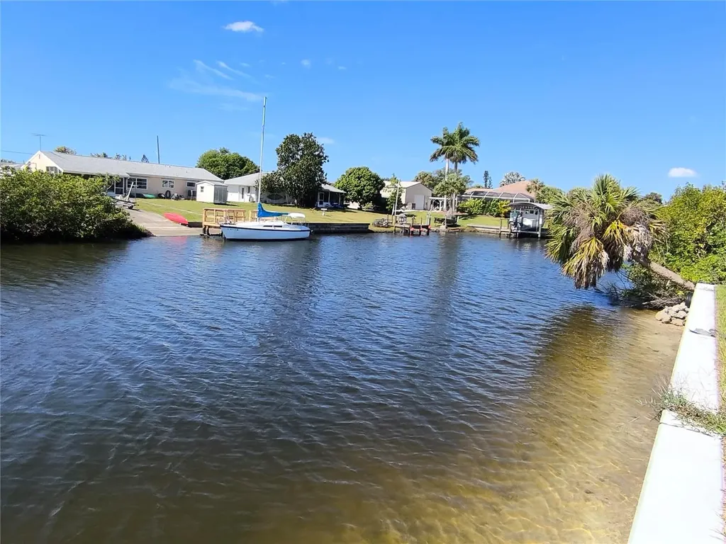 19170 New Haven Court Port Charlotte FL 33948
